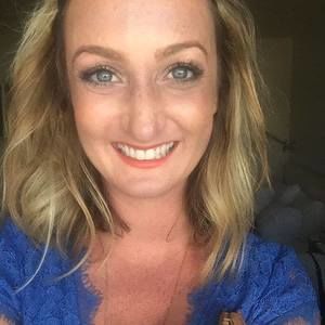 Meet your Posher, Dana